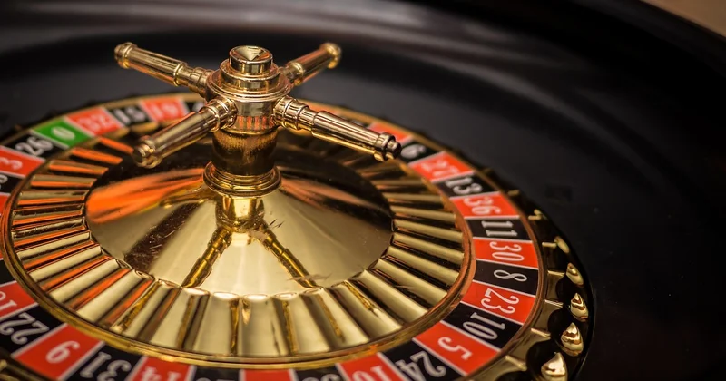 Des mécanismes de jeu adaptés aux contraintes techniques