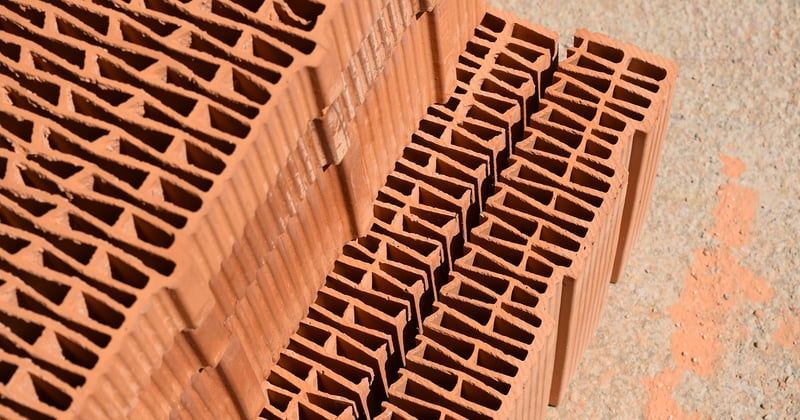 Crise des matières premières dans le bâtiment : comment y survivre